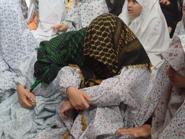 اعتکاف دانش‌آموزی مسجد موسی بن جعفر شهر دولت آباد ویژه دختران