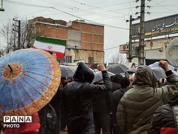 باران مانع عشق گالیکشی‌ها به رهبری نشد
