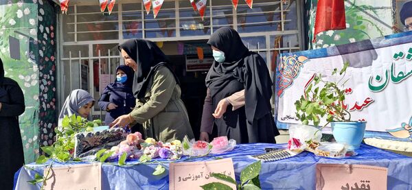 تقدیر از برترین‌های پرورشی و آموزشی در مدرسه سنجی ارچنگ