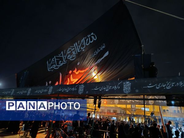 کاروان نمادین اسرای کربلا‌ازمیدان‌آستانه‌ی قم‌به‌سمت‌حرم‌حضرت‌معصومه"س"