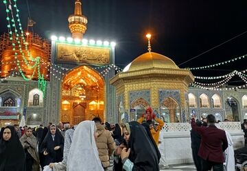 حال و هوای حرم امام رضا(ع) در شب ولادت امام حسن مجتبی (ع)