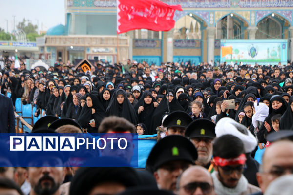 میزبانی مسجد مقدس جمکران از لاله‌های فاطمی-1