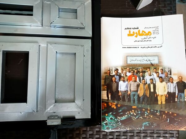 برگزاری نمایشگاه ایده‌های تحول آفرین در دبیرستان الگونه ناحیه ۳ شیراز