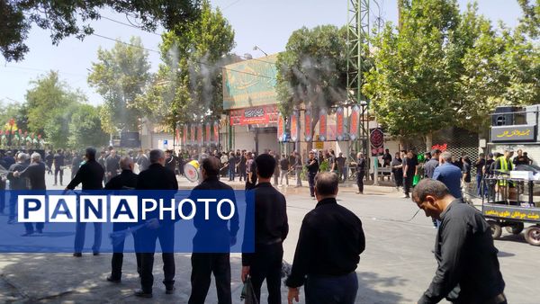 برپایی پرشور مراسم عزاداری سیدالشهدا در خیابان‌های نیشابور 