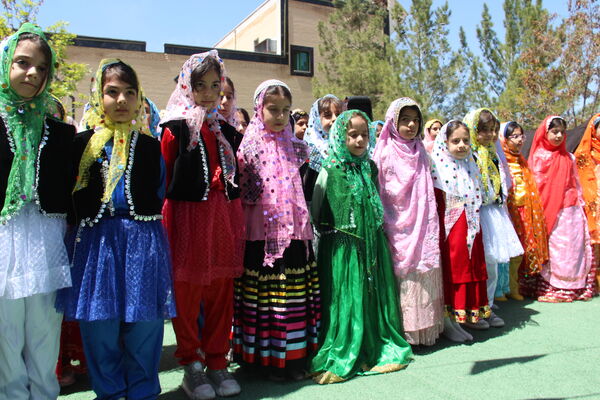«جشنواره دا» در دبستان غیرانتفاعی امام صادق (ع) 