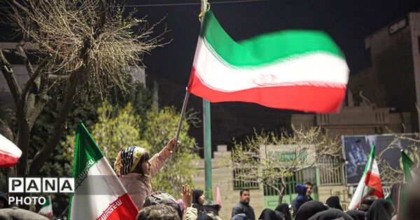 خروش شبانه کرمانشاه در عشق به ایران
