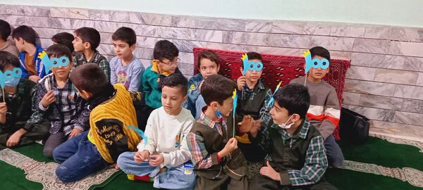 برگزاری جشن یادگیری عدد صد برای کلاس دومی‌های دبستان تصفیه چیها 