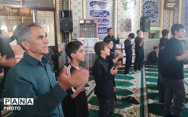 همراهی پیشتازان پسر بردسکن در مراسم «احلی من العسل»