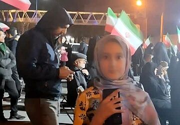 میدان‌داری مردم یزد در چهارشنبه سوری