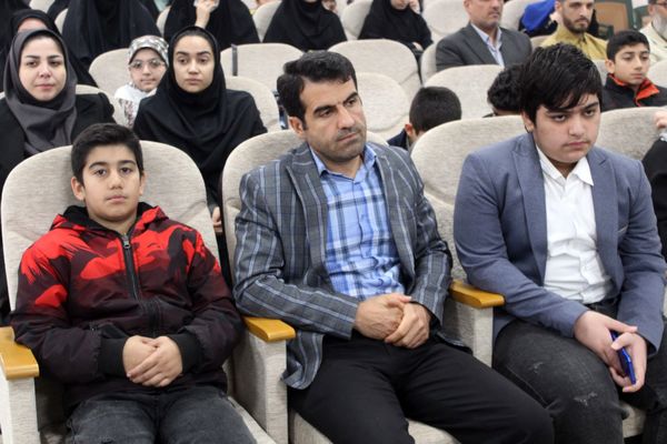 تقدیر از برگزیدگان مسابقات قرآن، عترت و نماز در گلوگاه 