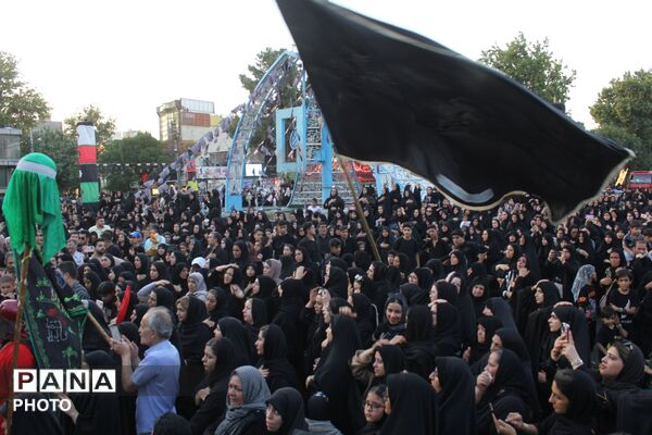 ورامین بار دیگر در سوگ اسارت؛ کاروان نمادین کربلا در خیابان‌های ورامین به حرکت درآمد