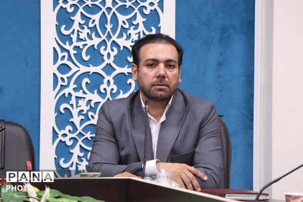 پیشگیری از آسیب‌های اجتماعی؛ محور اصلی نشست راهبردی مدیران مدارس ناحیه یک بهارستان