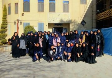 دانش آموزان مدرسه حاج یدالله مهمان کارگاه سواد رسانه‌ای شورای اسلامی یزد