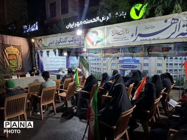 فعالیت موکب تبیینی جامعه الزهرا(س) در تجمعات شبانه