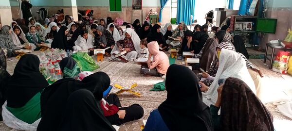 تلاوت دعای ام داوود توسط معتکفین روستای نقاب خلیل آباد