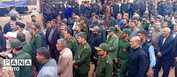 مراسم تشییع و تدفین پیکر مطهر بسیجی شهید مهدی پیرا 