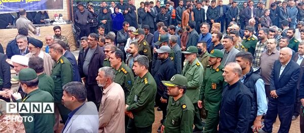 مراسم تشییع و تدفین پیکر مطهر بسیجی شهید مهدی پیرا 