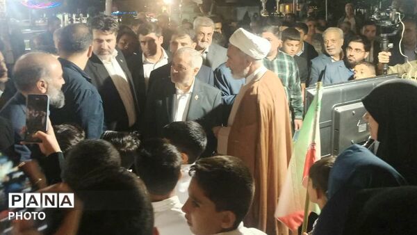 میزبانی سازمان دانش‌آموزی خراسان رضوی از وزیر آموزش و پرورش در حاشیه اجلاس سراسری نماز 