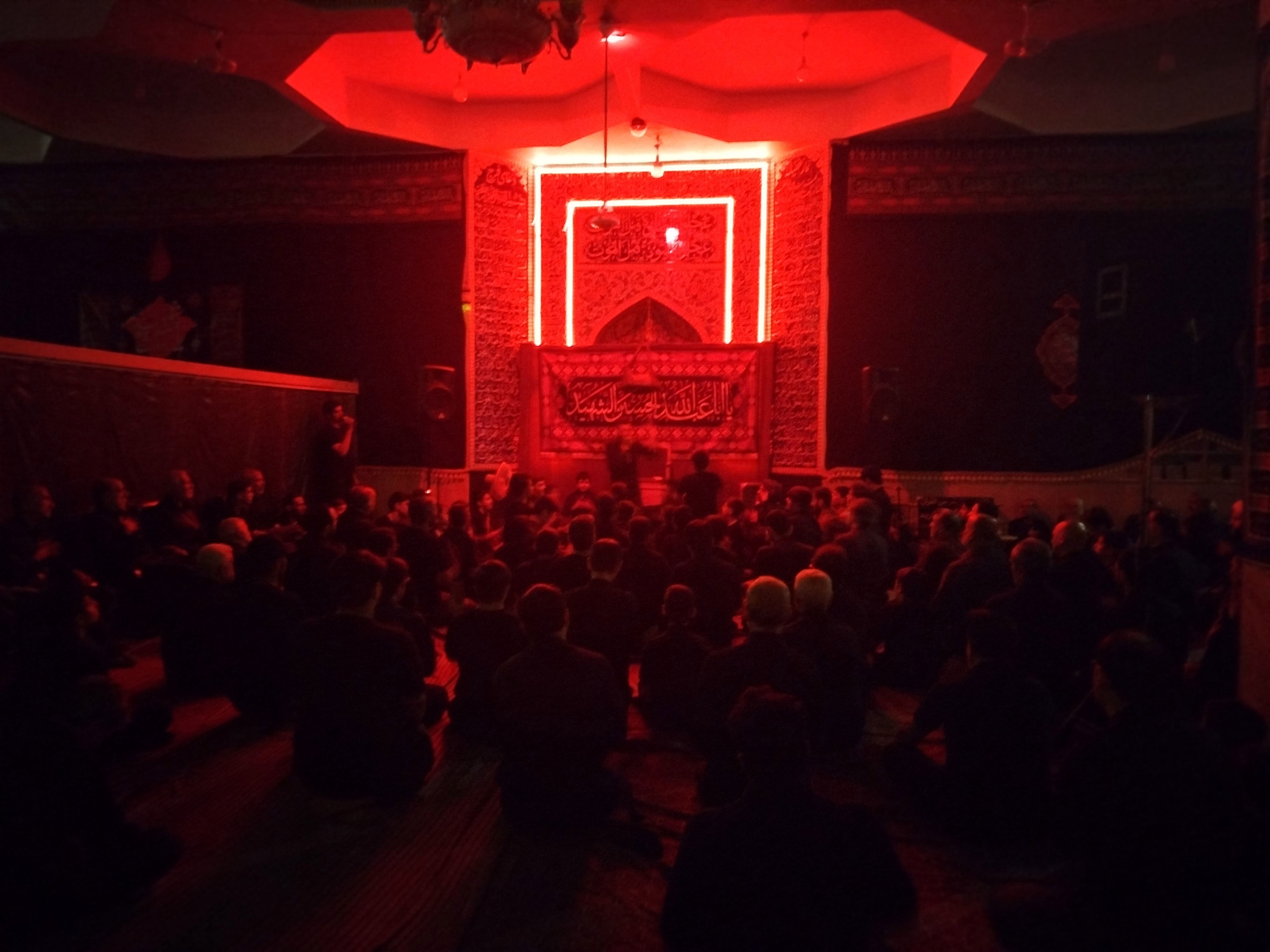 عزاداری به مناسبت شب عاشورا در مسجد حضرت صاحب الزمان(عج)