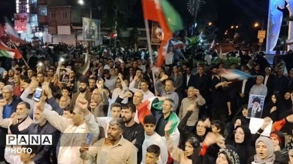 مردم کوهدشت در موج هشتادوسه حضور حماسی در میدان امام خمینی (ره)