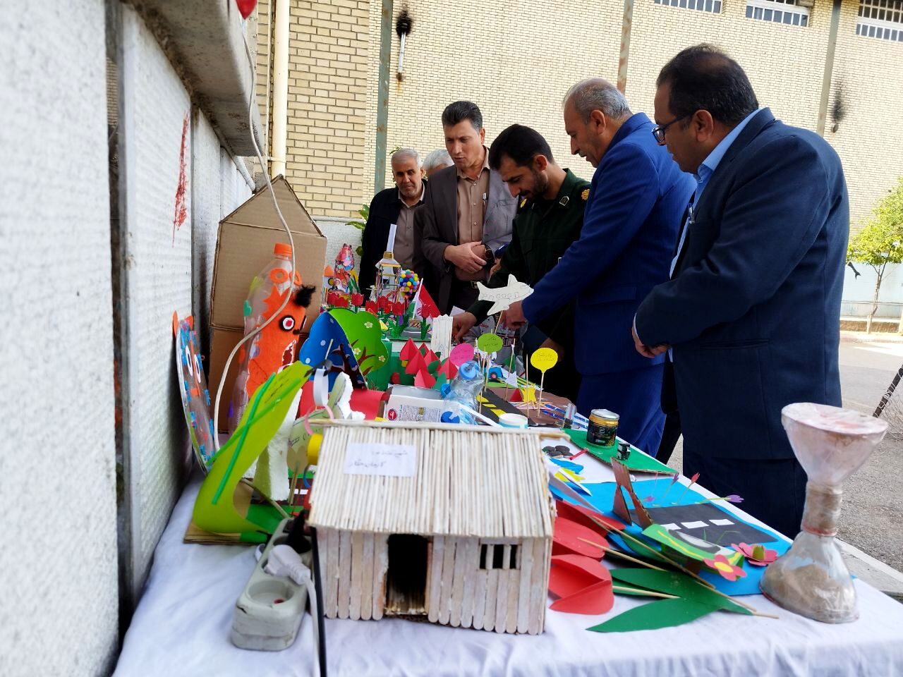 آشنایی دانش‌آموزان با مفاهیم کارآفرینی