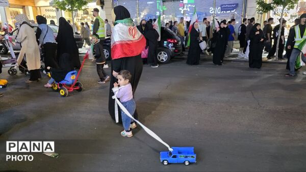 حرکت خودرویی سربازان 1400 پای کار انقلاب
