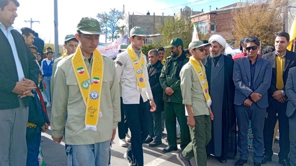 ۱۳ آبان، حماسه ی حضور در رازوجرگلان