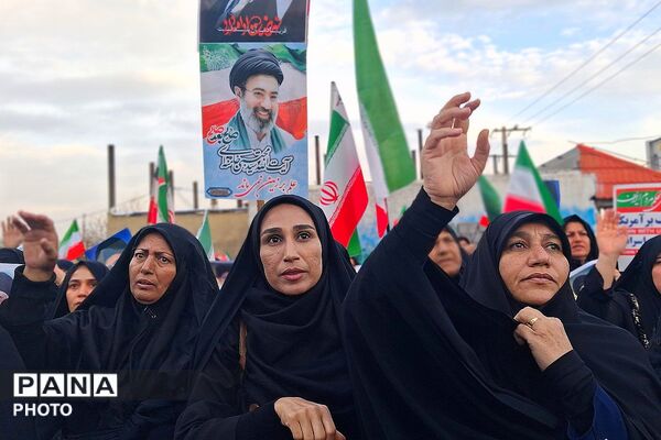 اجتماع بزرگ بانوان زینبی مدافعان ولایت به مناسبت شهادت رهبری شهید امام خامنه‌ای و شهیدان جنگ رمضان در باشت