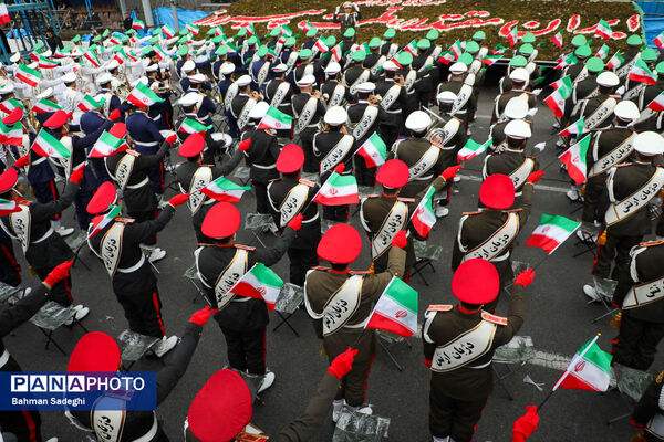 سخنرانی رئیس جمهور در جمع راهپیمایان ۲۲ بهمن