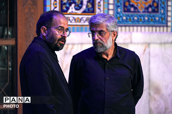 آماده سازی قبر مطهر رهبر شهید انقلاب
