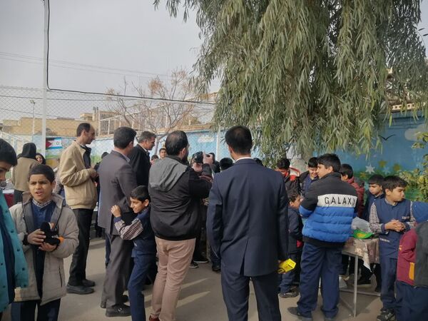  نمایشگاه دست‌سازه‌های دانش‌آموزی در دبستان حضرت قاسم بن‌الحسن‌(ع) ناحیه یک
