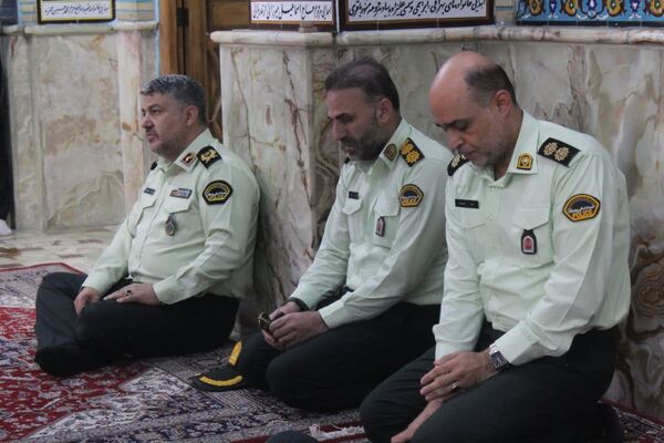 آیین عطرافشانی و گل افشانی مزار شهدا در سمنان