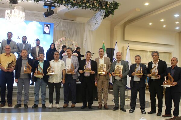 برگزاری مراسم گرامیداشت مقام معلم در بهارستان‌دو