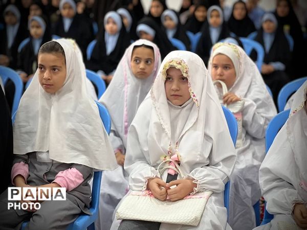  رقابت گروه‌های مدرسه‌ای برای صعود به مرحله استانی