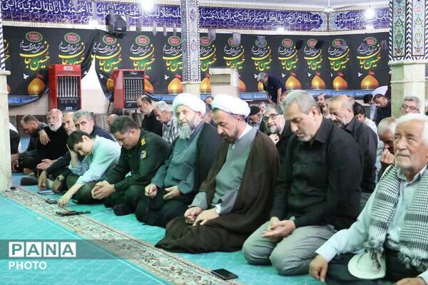 تأکید بر بصیرت و وحدت در نماز جمعه فیروزکوه