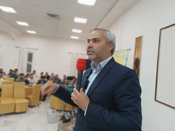 معلمان ستارگان درخشان مسیر علم و دانش