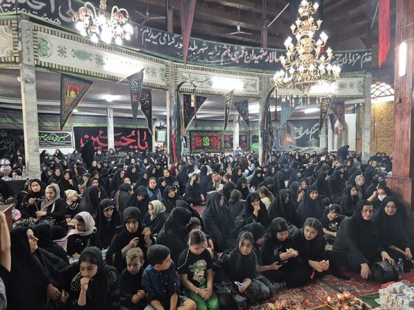 مراسم شیرخوارگان حسینی در بلده