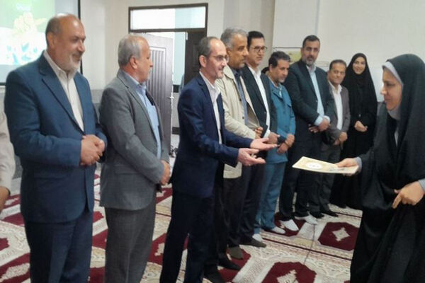 مراسم تجلیل از دانش‌آموزان ممتاز شاهد و ایثارگر شهرستان بوشهر