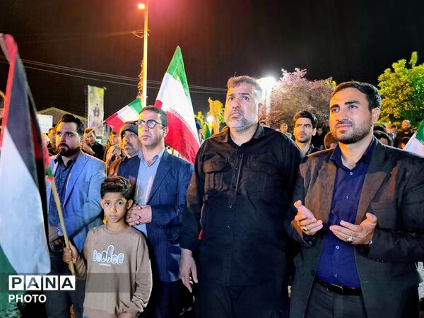 نمایش اقتدار مردم عنبرآباد در آخرین چهارشنبه سال