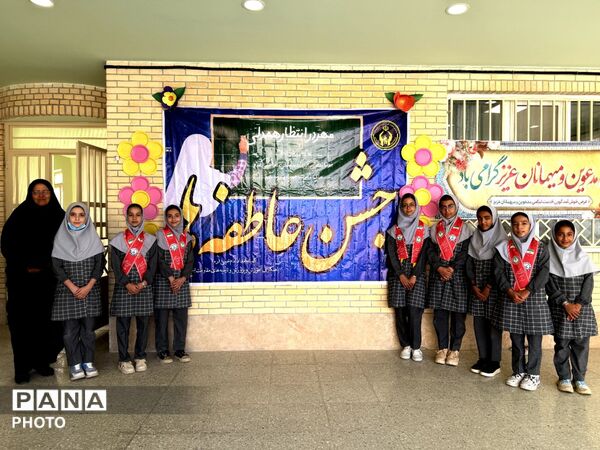 جشن عاطفه‌ها در مدارس شهرستان ابرکوه