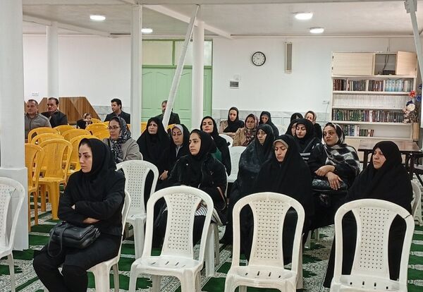 جلسه هدایت تحصیلی پایه نهمی دبیرستان میثاق ویژه والدین 