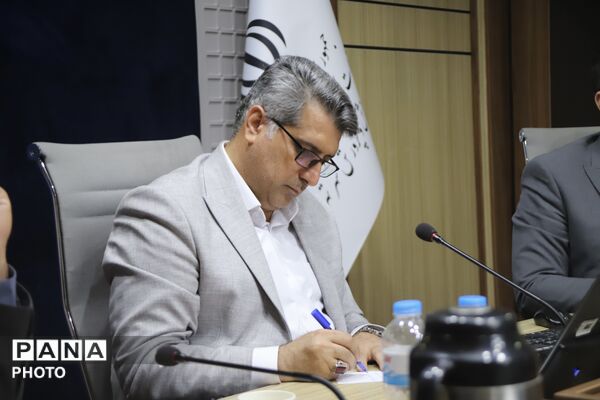 جلسه ستاد اربعین حسینی در اداره کل آموزش و پرورش شهر تهران
