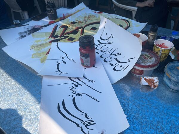 استقبال دلدادگان اباعبدالله الحسین (ع) از پیاده روی جاماندگان اربعین حسینی‌