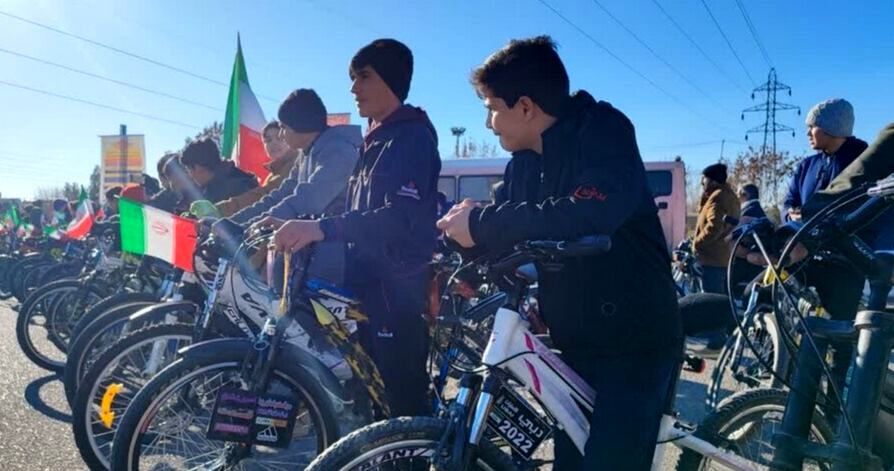 همایش دوچرخه سواری به مناسبت دهه فجر در قم برگزار می شود