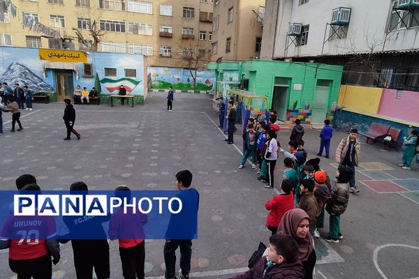 «جام اقتدار» در دبستان پانزده خرداد ناحیه دو شهرری 