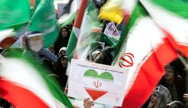 راهپیمایی پرشور در خرم آباد