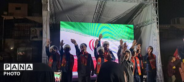 طنین روشنِ بیداری، همدلی و سربلندی ملت ایران در راهپیمایی‌های شبانه