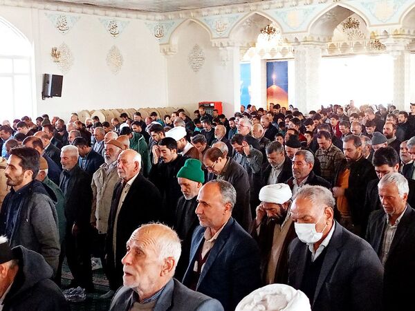 نماز جمعه در کاشمر