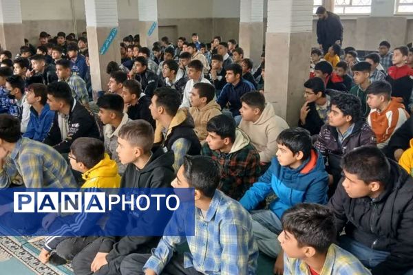 آغاز مسیر آگاهانه انتخاب رشته در مدرسه شهید فتوحی رباط‌کریم