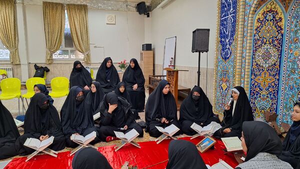 جلسه مسئولین هیئت‌های مذهبی مدارس متوسطه ناحیه ۶